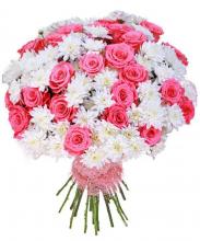 Bouquet of white chrysanthemums and pink roses