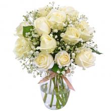 18 cream roses vase