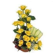 18 yellow roses basket